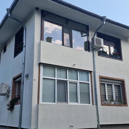 Z-Apartment In Tryavna Triavna Exterior foto